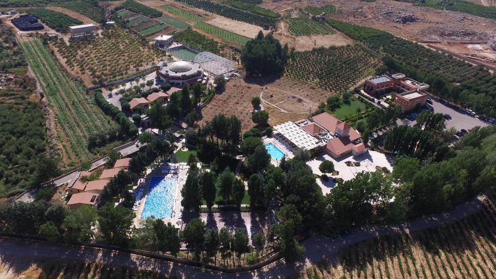 West Bekaa Country Club Hotel Exterior photo