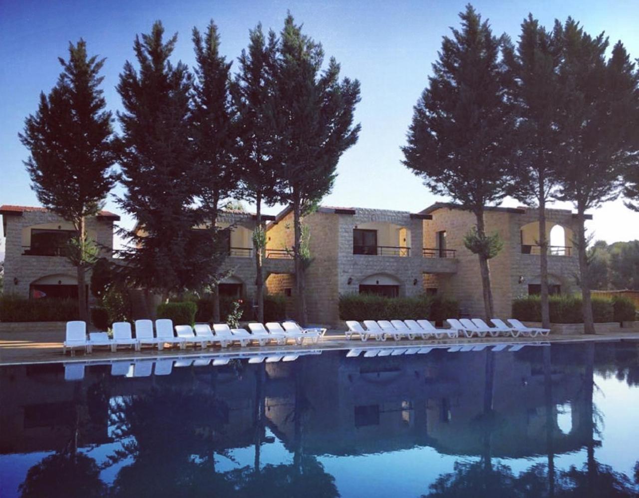 West Bekaa Country Club Hotel Exterior photo